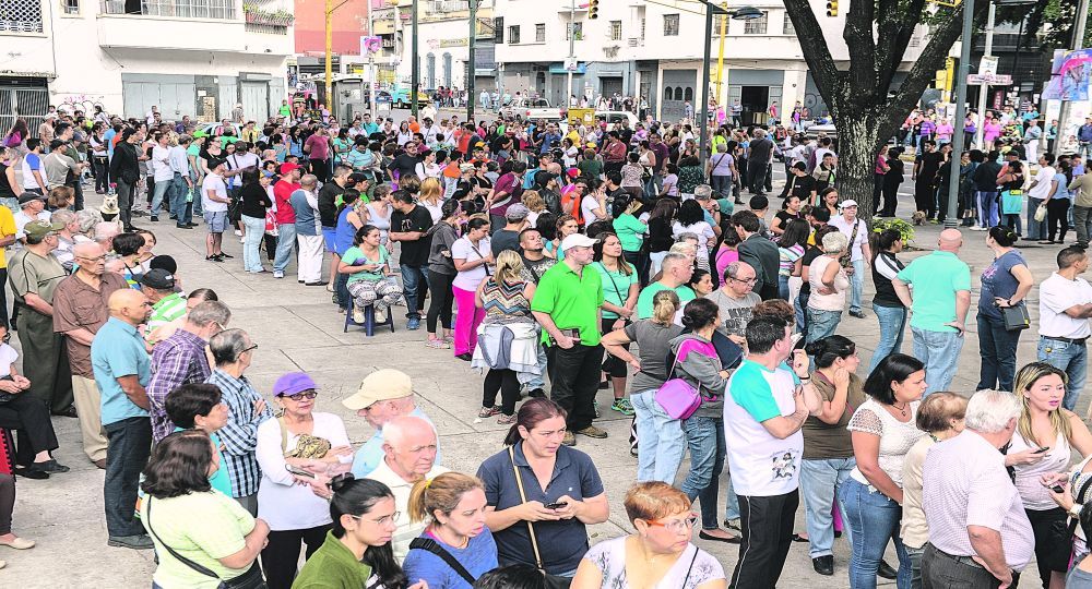 La oposición movilizó a millones contra el Gobierno de Maduro (foto 1)