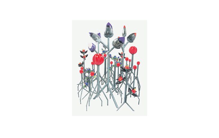 ámbito.com | Las flores de Dora Isdatne no tienen aroma; perderse en sus bosques no sería recomendable, sus erizos no son para acercarse y con sus juguetes no se juega.