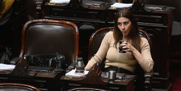 Pagano acelera en el frente judicial contra Adorni.
