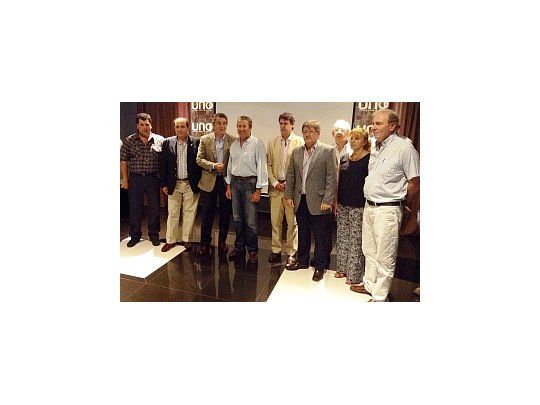 Cobos se reunió con la Mesa de Enlace