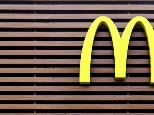 Las acciones de McDonalds caían ligeramente en la apertura de Wall Street.
