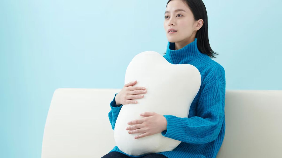 The incredible Japanese millionaire invention that helps you reduce anxiety with just a pillow
