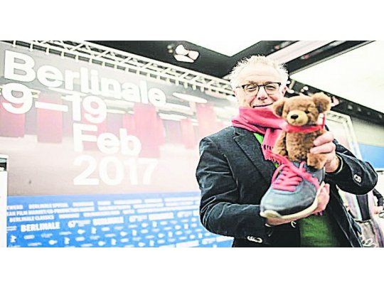 Kosslick. El director del festival dijo ayer en la conferencia de prensa que espera que el cine, y los artistas, traigan “un poco de luz en estos tiempos tan sombríos para Occidente”.