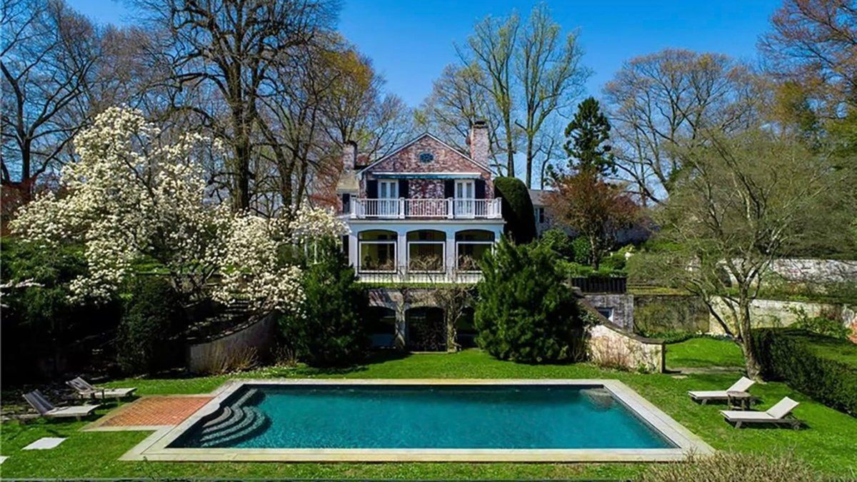 They sell a mansion in parts: it belonged to a famous Hollywood actor and now they will build nine exclusive homes