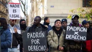 Entre los solicitantes predominaban quienes trabajan en la economía informal y ven en la regularización una posibilidad de estabilidad. Entre los solicitantes predominaban quienes trabajan en la economía informal y ven en la regularización una posibilidad de estabilidad.