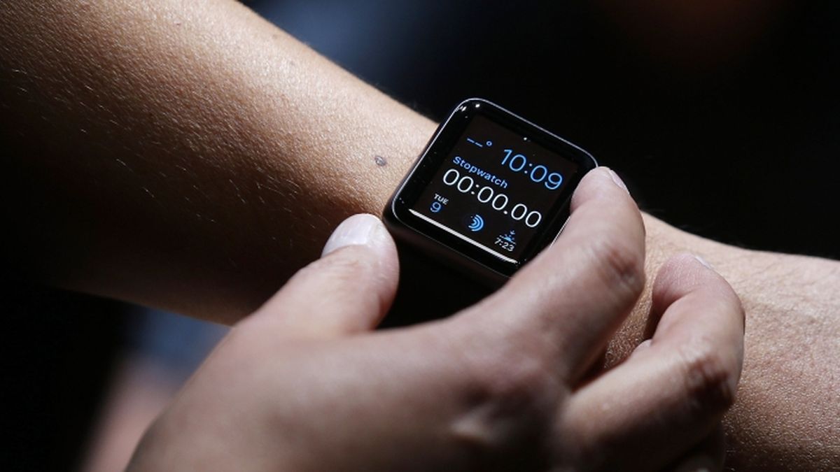 Unbelievable! He had to remove the tattoos on his wrist because his smart watch didn’t work