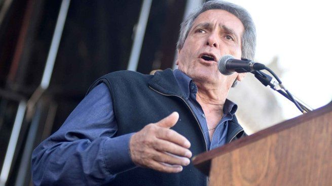 El cosecretario general de la CGT fue beneficiado con una probation y evitará ir a juicio por su participación en un bloqueo a una estación de servicio.