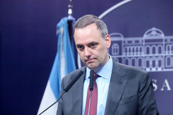 Elisa Carrió se refirió a la polémica en torno a Manuel Adorni, a la que definió como Elisa Carrió se refirió a la polémica en torno a Manuel Adorni, a la que definió como