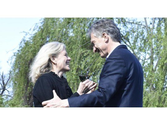 Macri, junto a Kristine McDivitt, viuda de Douglas Tomkins