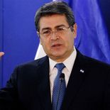 El expresidente de Honduras Juan Orlando Hernández fue indultado por Donald Trump. El exmandatario esquivo una condena a 45 años de prisión. El expresidente de Honduras Juan Orlando Hernández fue indultado por Donald Trump. El exmandatario esquivo una condena a 45 años de prisión.