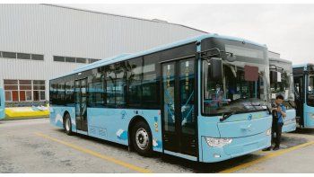 ámbito.com | Más amigable. Este tipo de vehículos no contamina ni emite ruidos fuertes. Pretenden renovar la flota para el 2035.