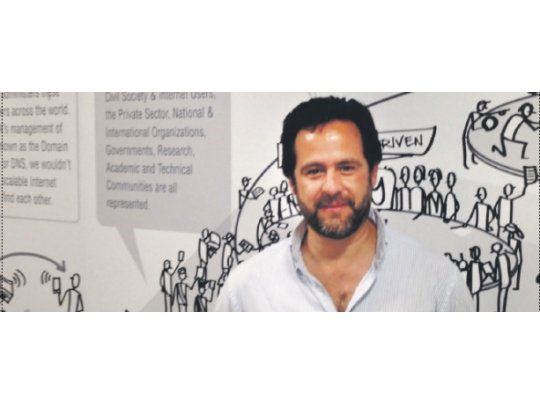 DE LA PARRA: “Internet es el invento colaborativo más grande de la humanidad”