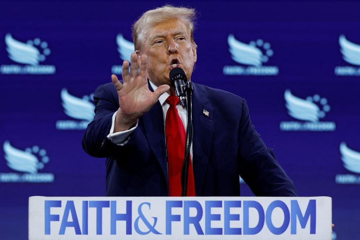Donald Trump, criticized for 16 Nobel Prize winners in economics. Donald Trump, criticized for 16 Nobel Prize winners in economics.