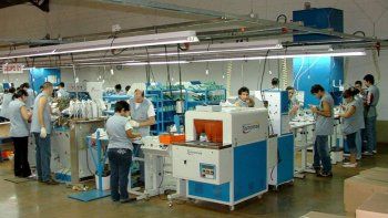 enalty desembarcó en el país en 1998, logrando desde entonces un importante crecimiento en el mercado local. En diciembre de 2018 padeció las consecuencia de la apertura importadora, y debió cerrar sus fábricas de Florencio Varela.