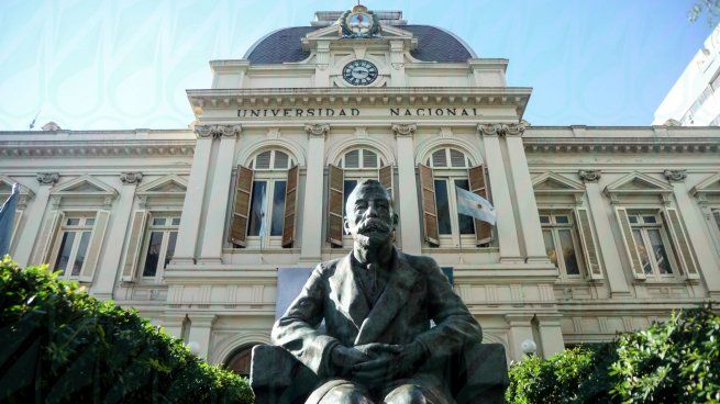 La Universidad Nacional de la Plata fue fundada en 1905.