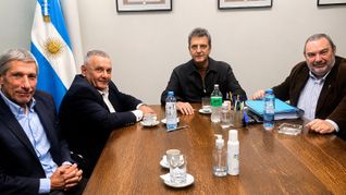 Sergio Massa recibió a las autoridades de Martilleros BA y comprometió apoyo político frente al avance del proyecto de desregulación inmobiliaria impulsado por el Gobierno nacional Sergio Massa recibió a las autoridades de Martilleros BA y comprometió apoyo político frente al avance del proyecto de desregulación inmobiliaria impulsado por el Gobierno nacional
