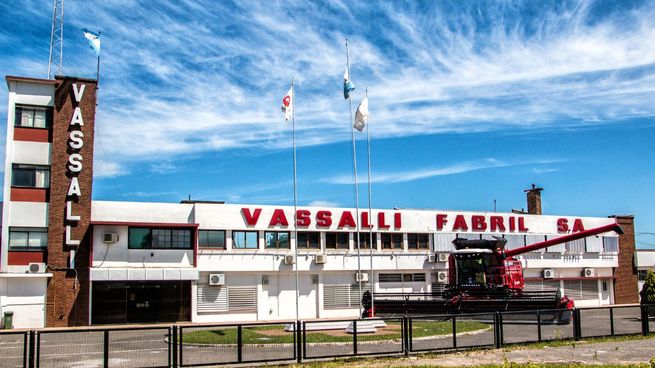 Fundada en 1949 por Roque Vassalli, la compañía fue emblema nacional de la maquinaria agrícola.