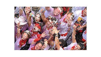 Un muerto y cientos de heridos en el inició de la fiesta de San Fermín