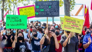 Los barrios humildes del sur de Madrid protestaron contra el confinamiento selectivo.