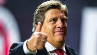 Miguel Piojo Herrera , flamante director técnico de Atlante, puso a los Potros a la misma altura que América y Chivas. Miguel Piojo Herrera , flamante director técnico de Atlante, puso a los Potros a la misma altura que América y Chivas.