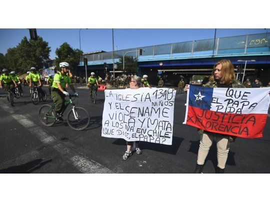 Se sucedieron distintas protestas contra la visita del Papa.