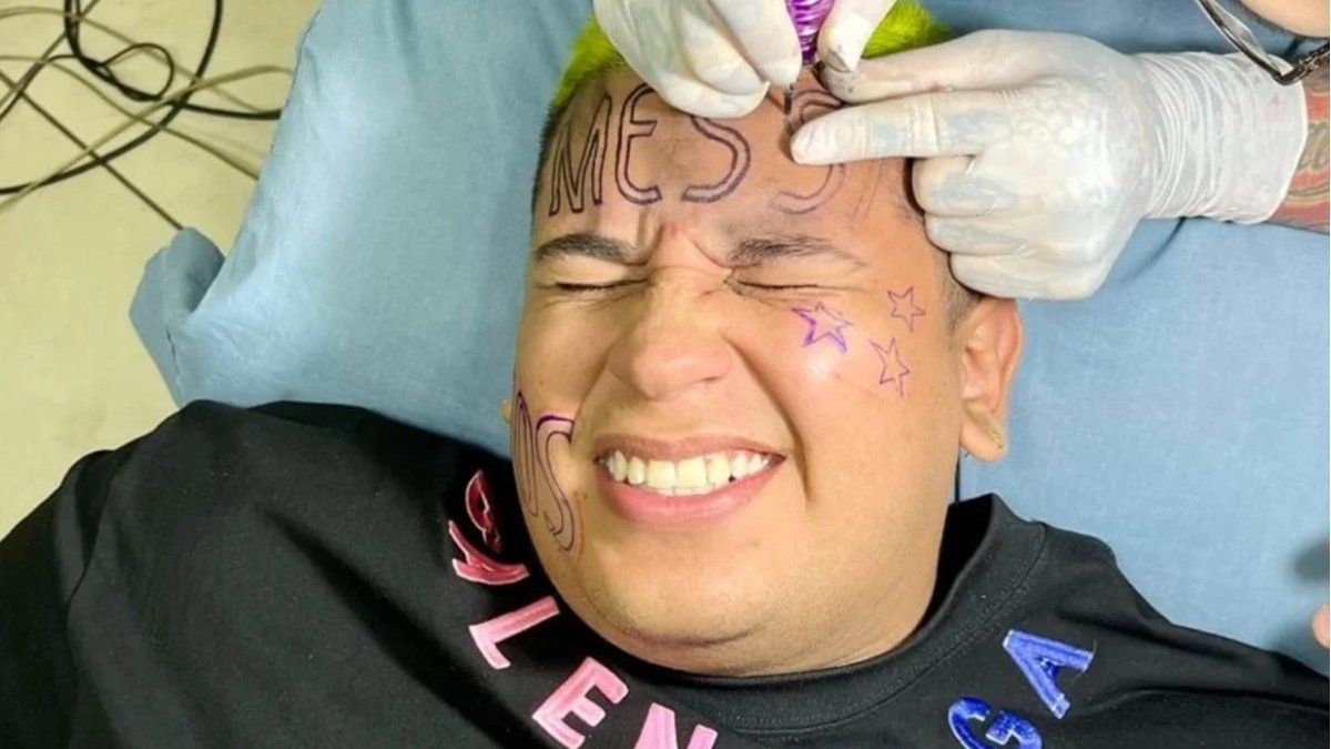 The fan who tattooed “Messi” on his face and regretted it