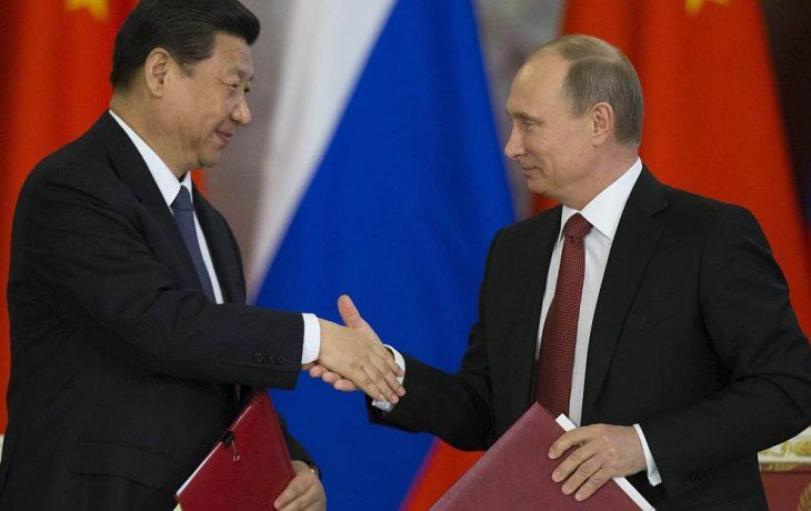 rusia y china apoyan a maduro: injerencia es la via al bano de sangre