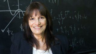 Dova es especialista en física de partículas e investigadora superior del CONICET.