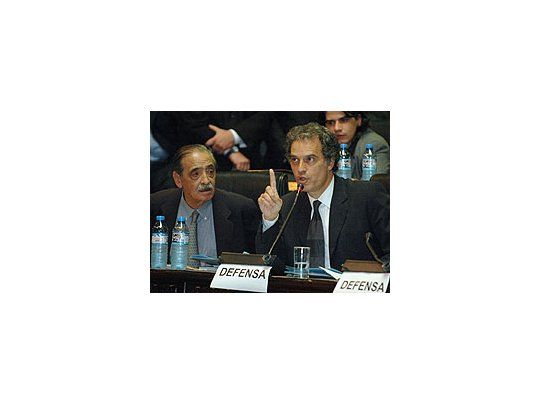 Aníbal Ibarra esta tarde durante su alegato en la Legislatura.