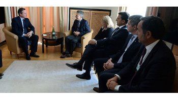 Mauricio Macri y David Cameron se entrevistaron cara a cara