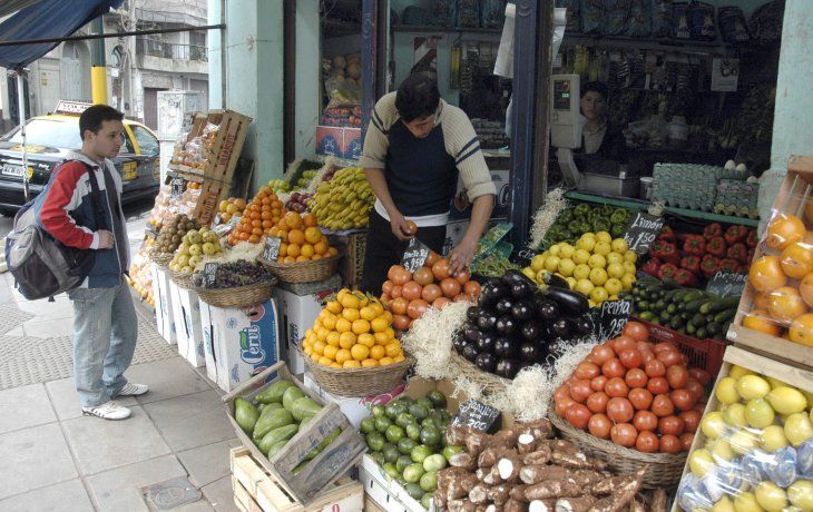 el kilo de tomate llego a los $200: las causas serian climaticas y sociales