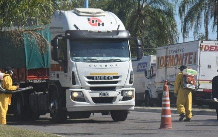 Los choferes de camiones piden ser vacunados en la fronteras.