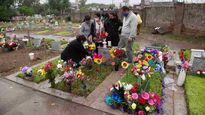 Casi 50 mil personas conmemoraron el Día de los Muertos en el Cementerio de Flores