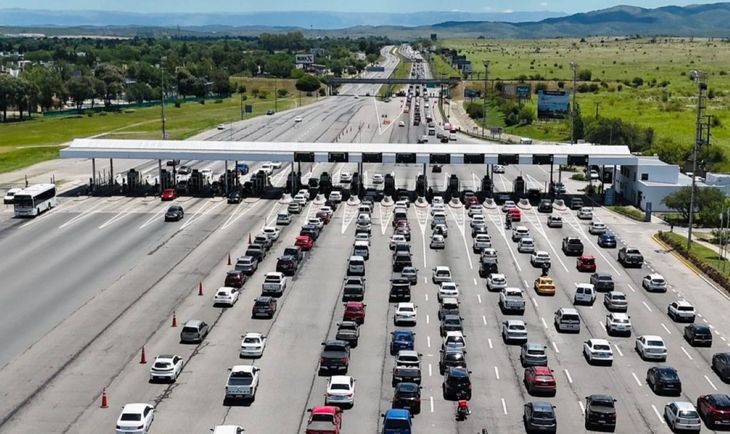 Algunos destinos tienen pico puntuales de turismo Algunos destinos tienen pico puntuales de turismo