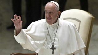 El Papa Francisco fue trasladado a un Hospital en Roma a causa de un estado gripal.