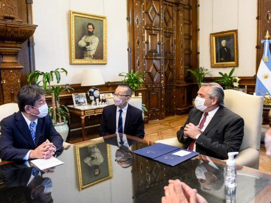 El presidente Alberto Fernández recibió al canciller japonés, Toshimitsu Motegi.
