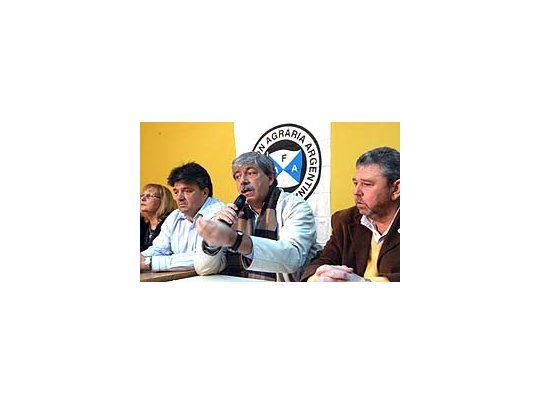Buzzi seguiría al frente de la FAA.