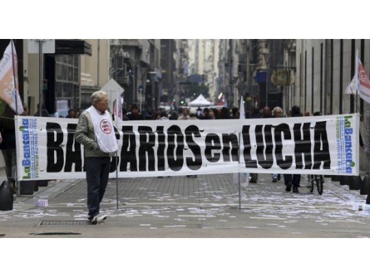 A pesar de negociaciones, ratifican paro y no habrá bancos