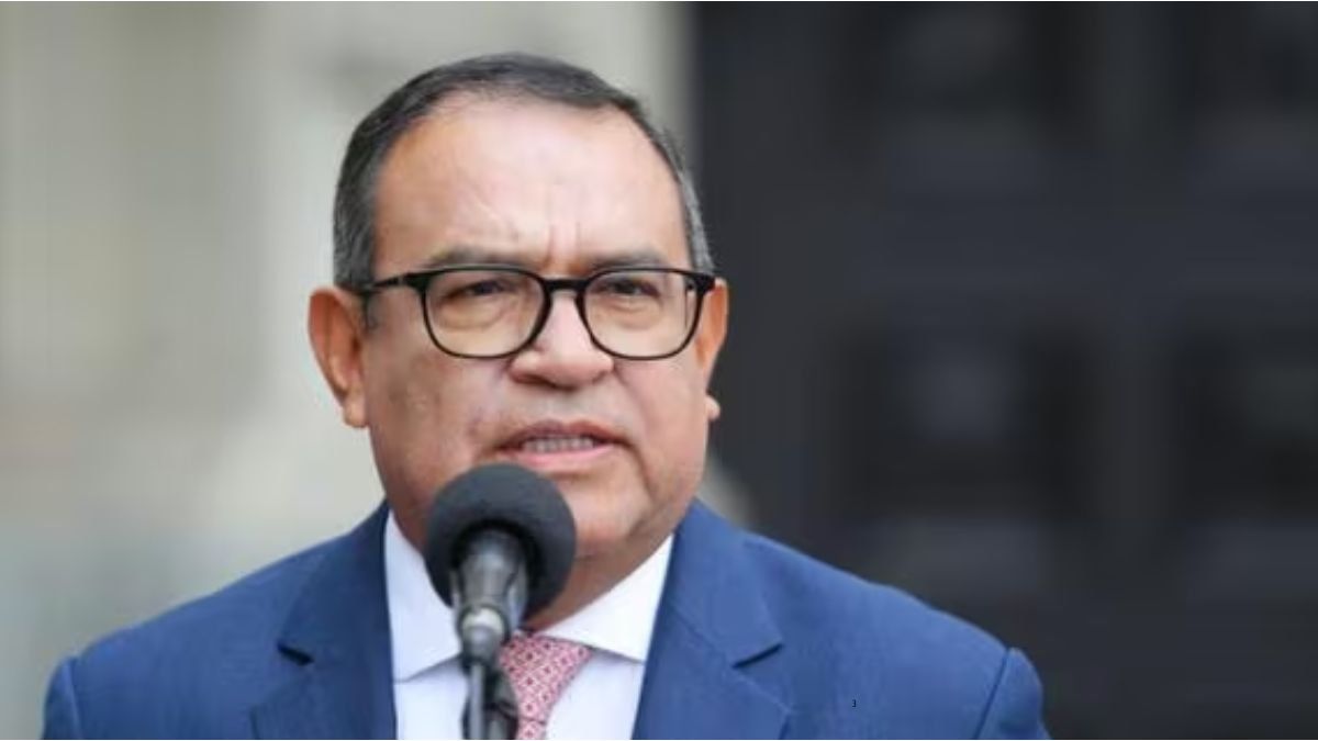 They denounce the prime minister for offering work in exchange for sexual favors