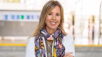 Melani Machinea es profesora y decana ejecutiva de la Escuela de Negocios. Previamente fue directora académica de los programas de MBA y Executive MBA, UTDT, y directora de desarrollo de la Escuela de Negocios, contribuyendo al lanzamiento del MiM+Analytics, la reacreditación AMBA 2019, la iniciativa de Mujeres en Negocios y UTDT Factory, entre muchas otras iniciativas. Ha trabajado en banca de inversión especializándose en Fusiones y Adquisiciones (M&A) liderando múltiples transacciones de manera independiente y como Directora responsable por el negocio de Fusiones y Adquisiciones para el Cono Sur en Merrill Lynch, donde se desempeñó entre el 2001 y 2009 con roles en Nueva York y Buenos Aires. Continúa asesorando a empresas en variadas industrias en temas financieros y como testigo experto en diversos arbitrajes internacionales ante el CIADI. Melani posee un MBA de MIT y es Lic. en Economía de la UTDT.&nbsp;