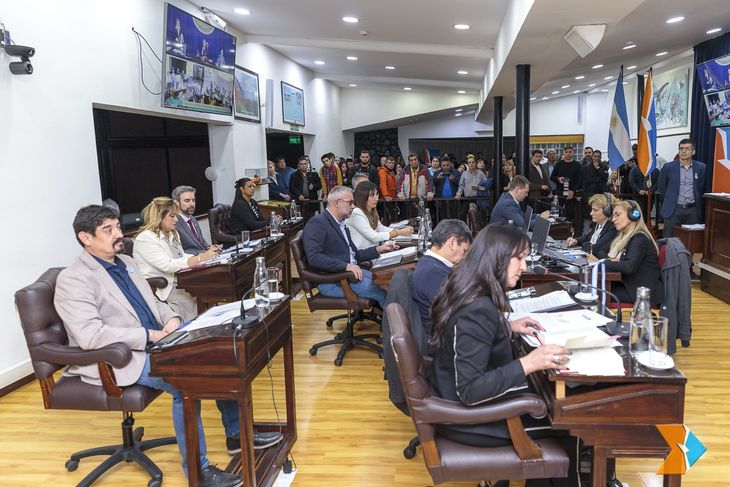 La Legislatura de Tierra del Fuego le dio un nuevo revés a la reforma constitucional. La Legislatura de Tierra del Fuego le dio un nuevo revés a la reforma constitucional.