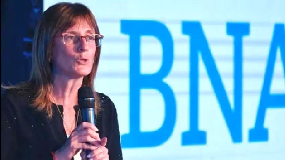 The manager of Banco Nación who hired numerologist Pitty was fired