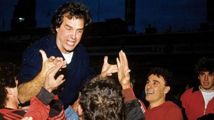 Bielsa left a brand in Argentine football with his passage through Newell's. Bielsa left a brand in Argentine football with his passage through Newell's.