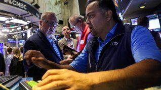 El Nasdaq lidera las pérdidas en Wall Street. El Nasdaq lidera las pérdidas en Wall Street.