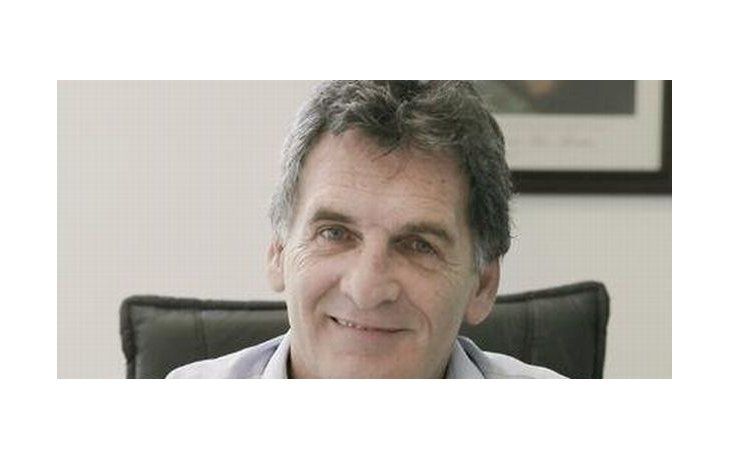 Claudio Avruj.