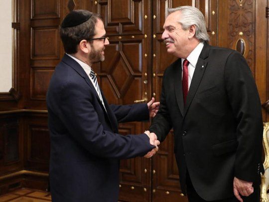 Alberto Fernández recibió a las nuevas autoridades de la AMIA.