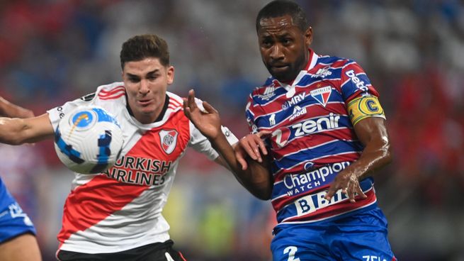 A River le costó ante Fortaleza, pero rescató un empate y está a un paso de los octavos.
