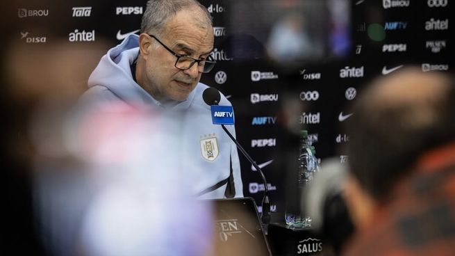 El técnico argentino dio sus argumentos sobre las ausencias de ambos jugadores en la lista definitiva.&nbsp;