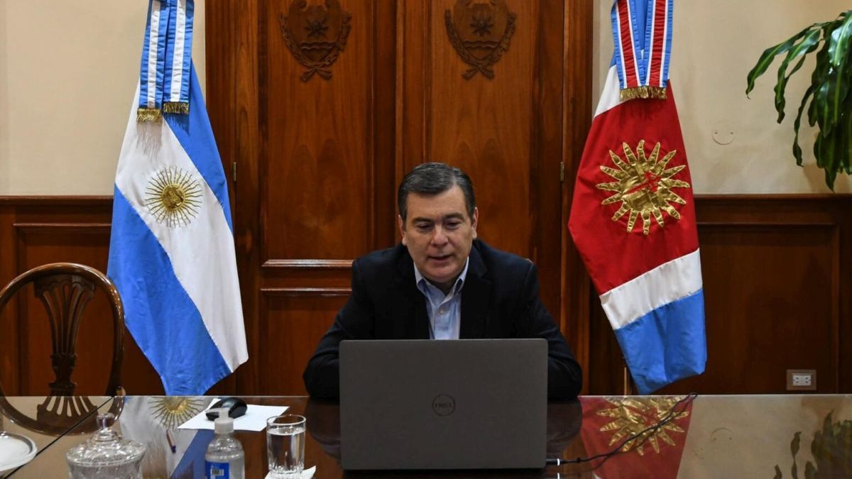 Gerardo Zamora ads battery in Santiago del Estero