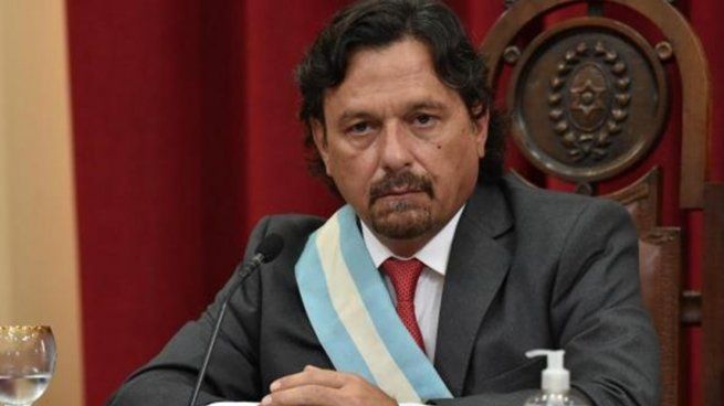 Gustavo Sáenz puso e práctica la nueva Constitución en Salta.